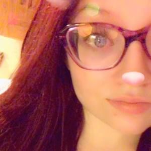 Meet your Posher, Valentina